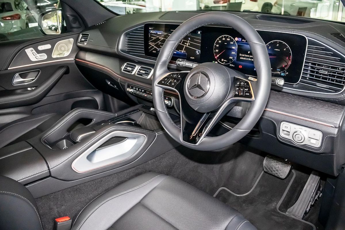V167 805+055MY GLE300 d Editio n 7 WAG 9G 9sp