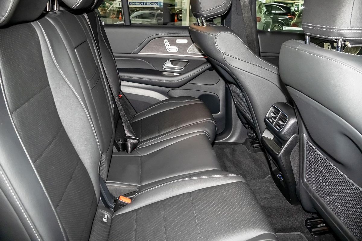 V167 805+055MY GLE300 d Editio n 7 WAG 9G 9sp