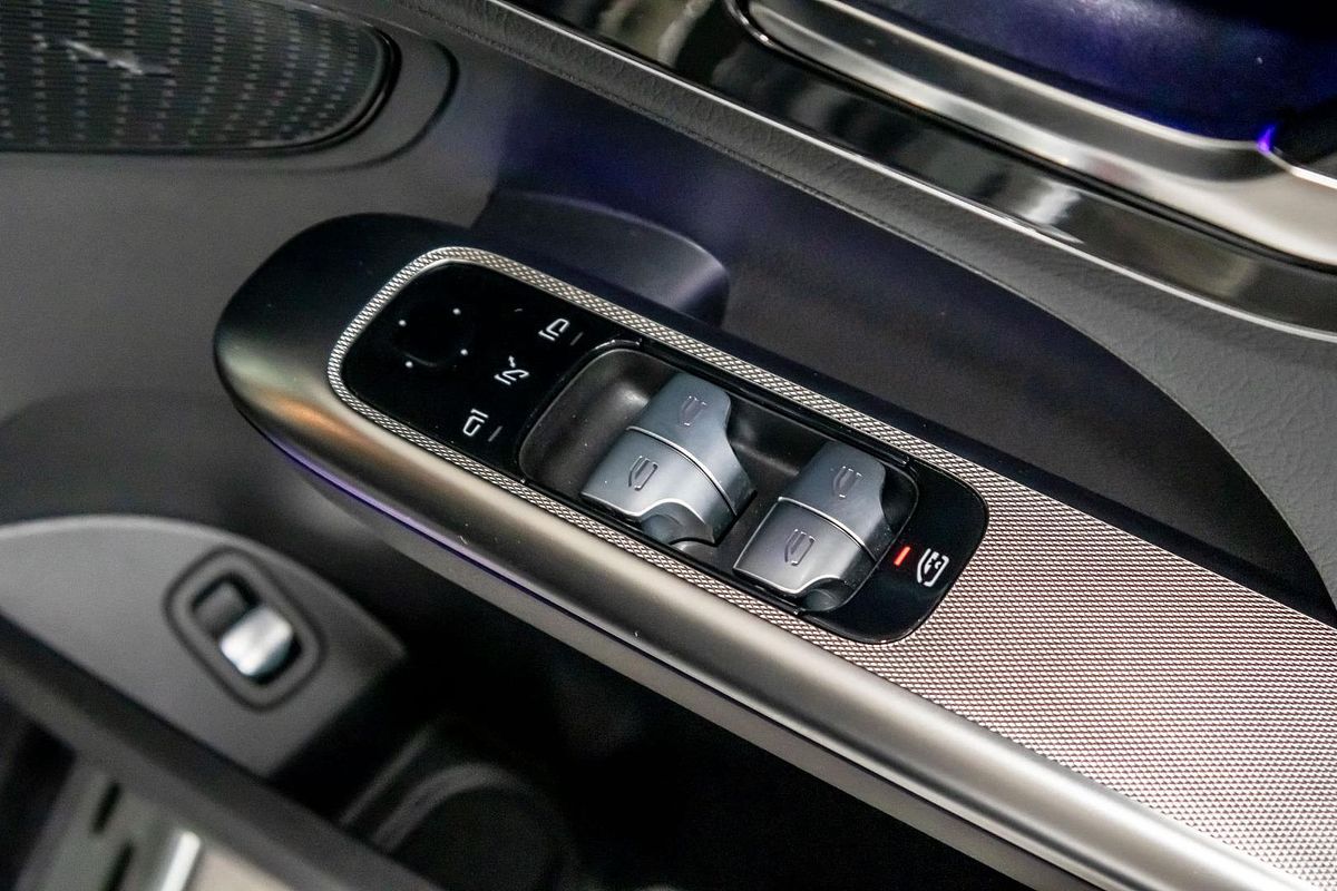 X254 806+056MY GLC200 WAG 9G 9 sp 2.0T/17kW