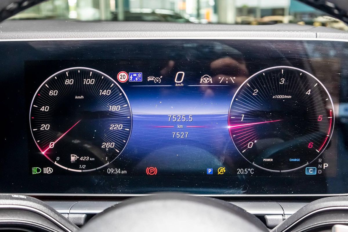 V167 805+055MY GLE300 d Editio n 7 WAG 9G 9sp