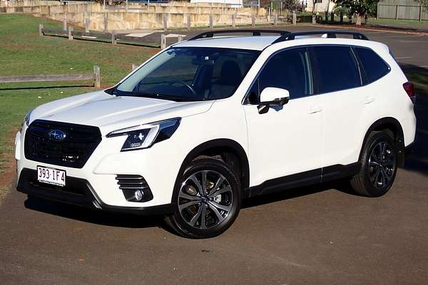 2023 Subaru Forester 2.5i Premium S5