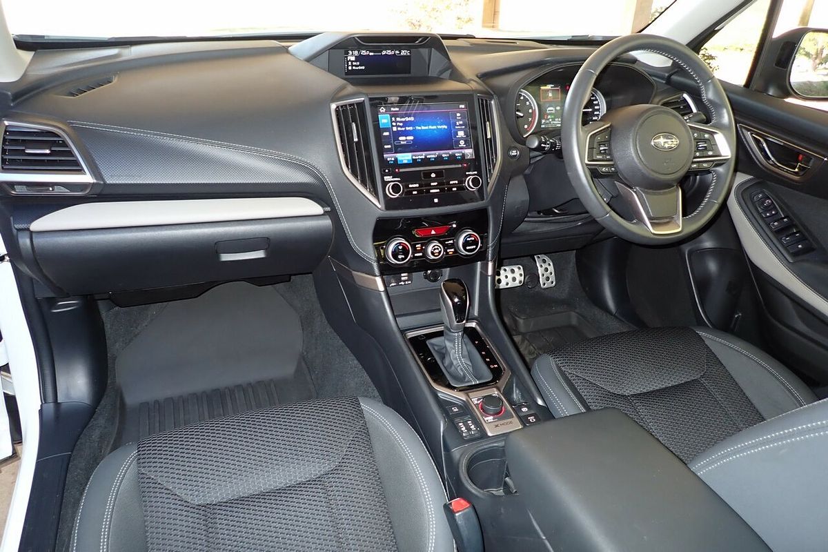 2023 Subaru Forester 2.5i Premium S5