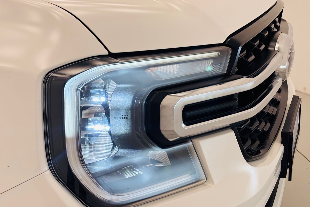 Ford Everest 2023.50 SUV TREND . 2.0L BiT DSL 10 SPD AUTO 4X4 .
