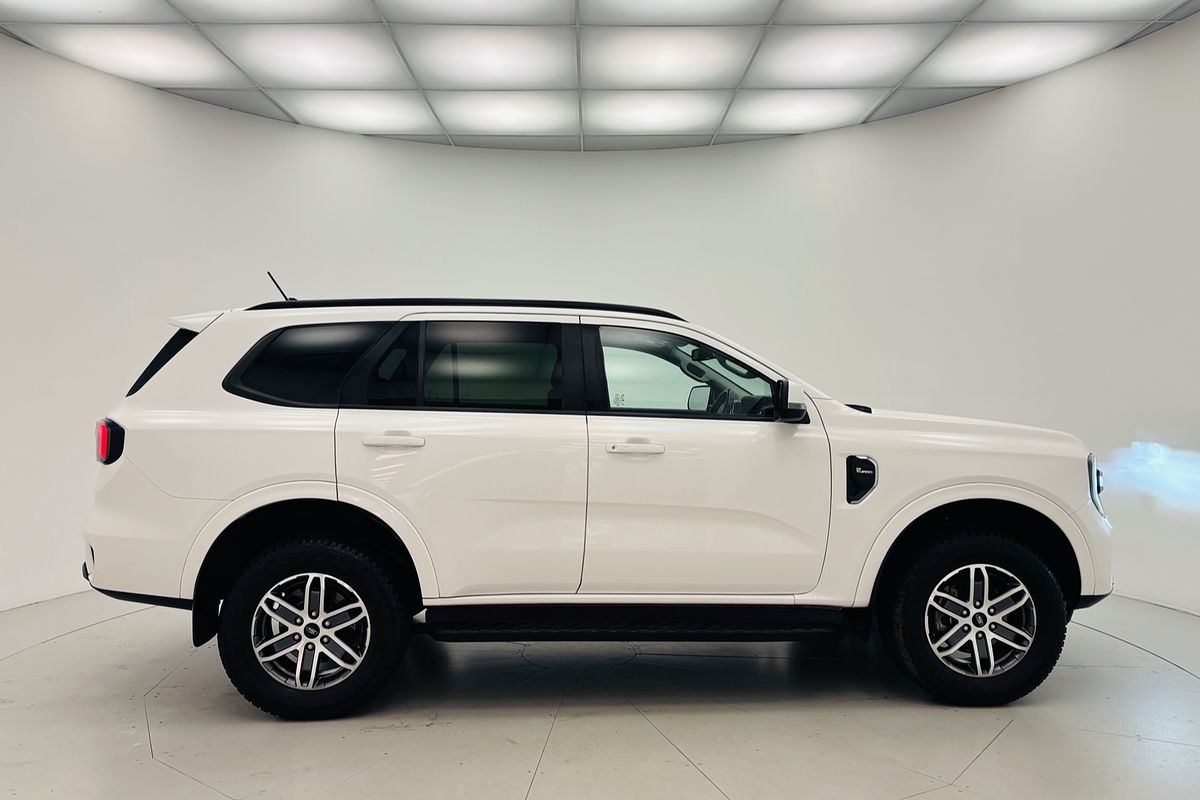 Ford Everest 2023.50 SUV TREND . 2.0L BiT DSL 10 SPD AUTO 4X4 .