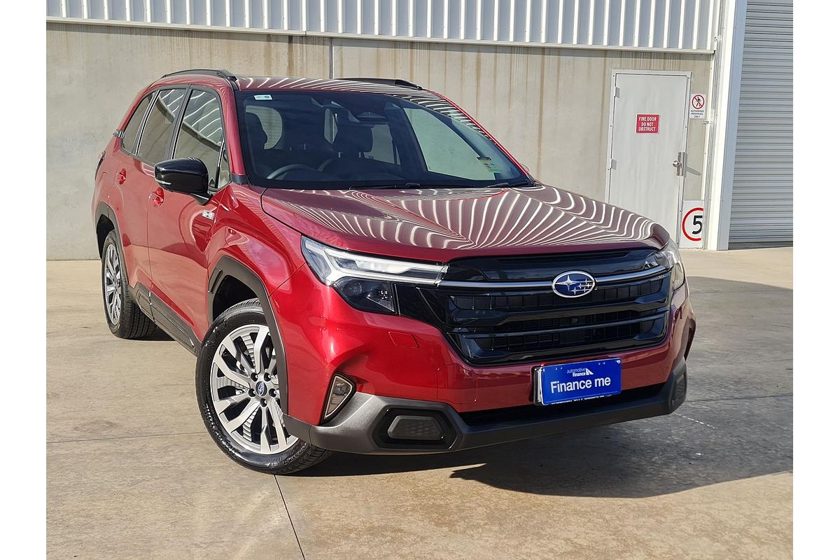 2025 Subaru Forester Hybrid Touring S6