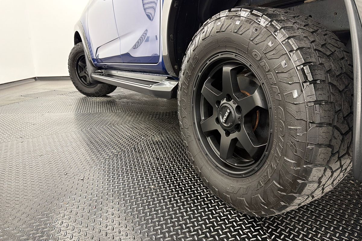 2022 Isuzu D-MAX X-TERRAIN 4X4