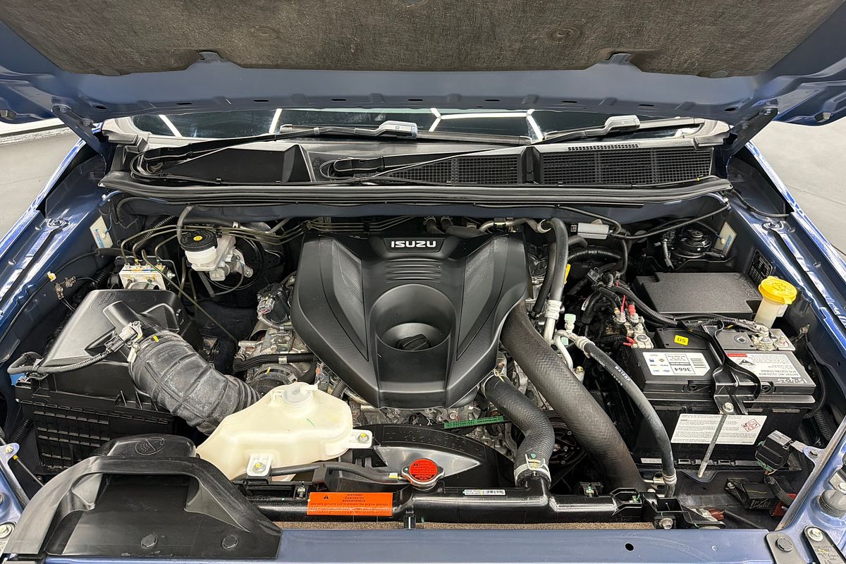 2022 Isuzu D-MAX X-TERRAIN 4X4