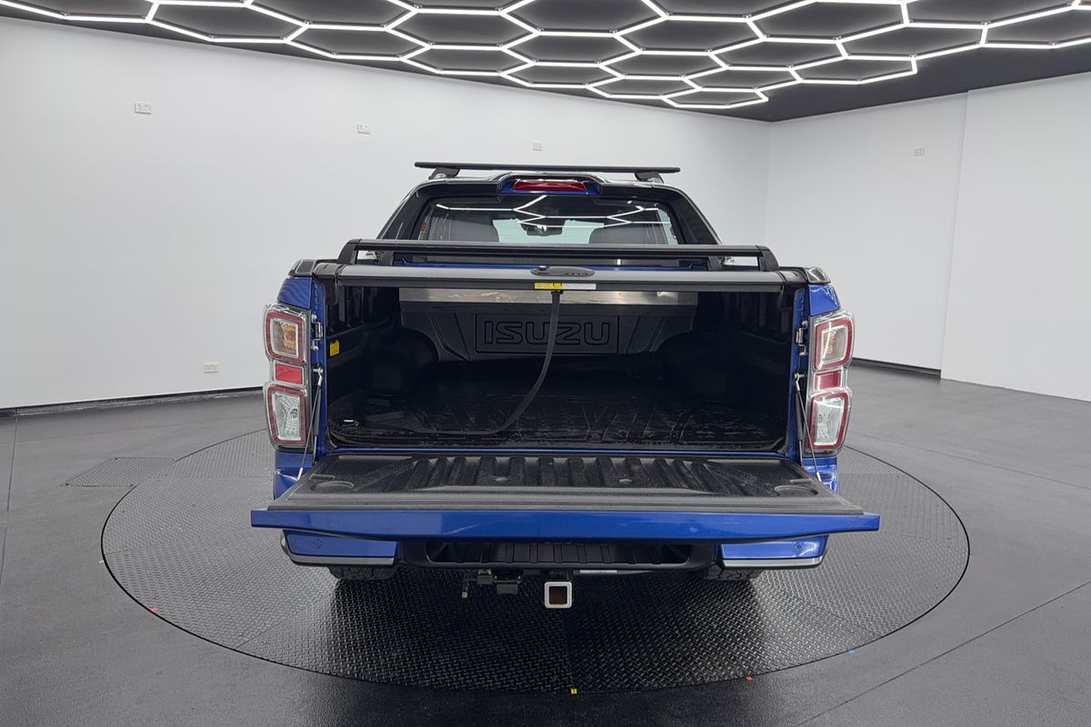 2022 Isuzu D-MAX X-TERRAIN 4X4