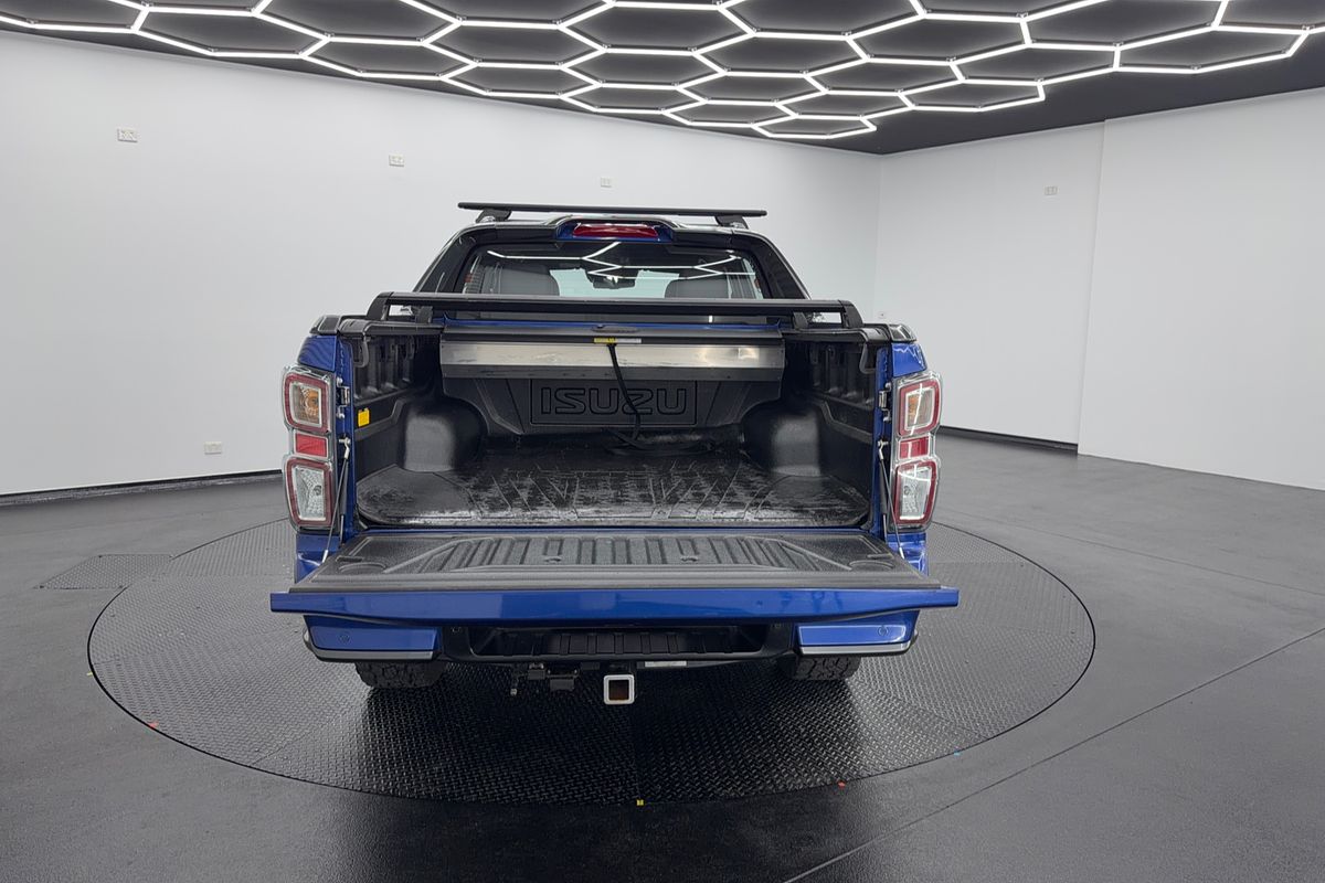 2022 Isuzu D-MAX X-TERRAIN 4X4