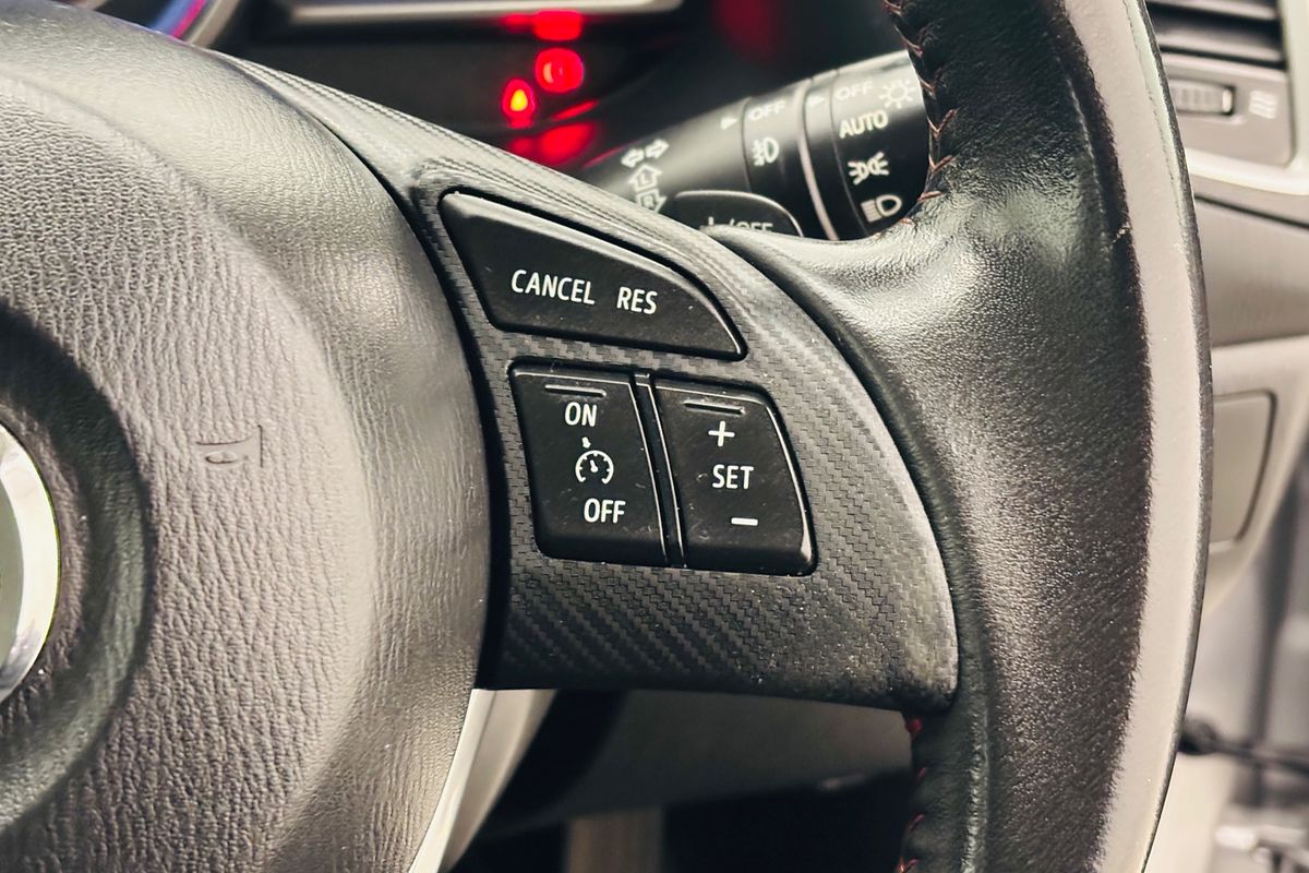 MAZDA3 J 6AUTO HATCH SP25 SAFETY