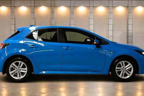 2022 Toyota Corolla Ascent Sport Hybrid ZWE211R