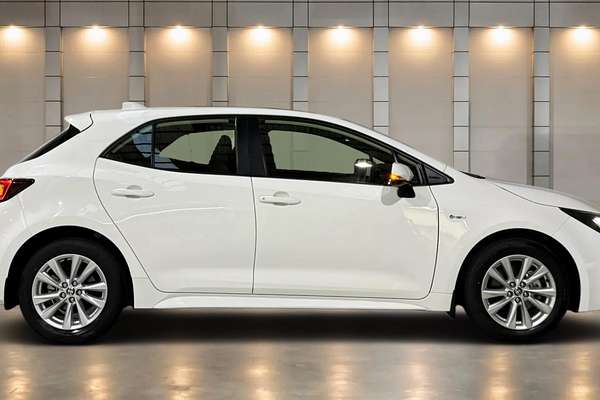 2024 Toyota Corolla Ascent Sport Hybrid ZWE219R