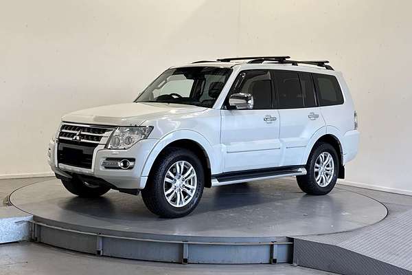 2014 Mitsubishi Pajero Exceed NX
