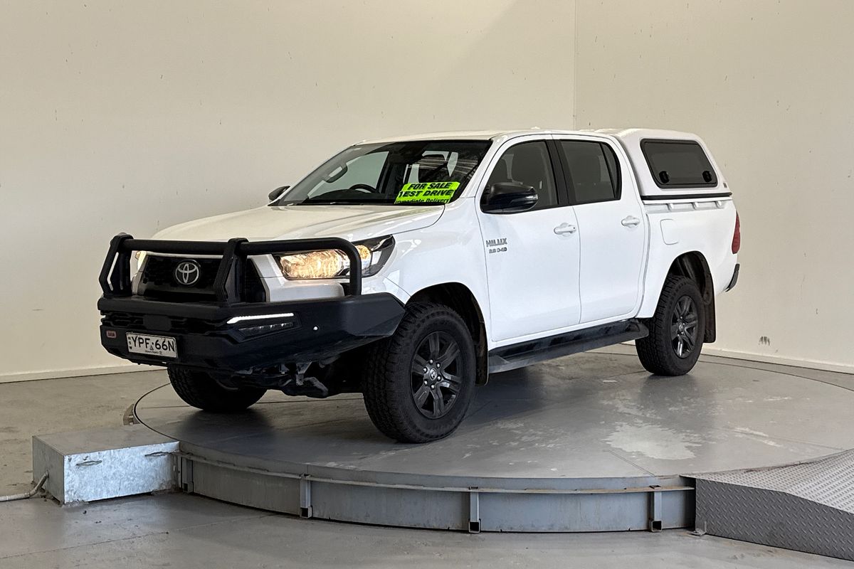2024 Toyota Hilux SR5 48V GUN126R 4X4