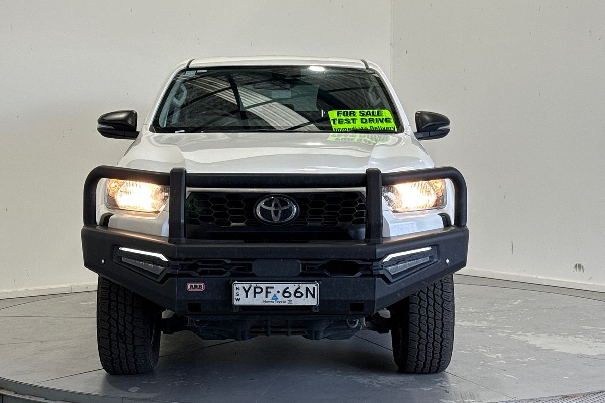 2024 Toyota Hilux SR5 48V GUN126R 4X4