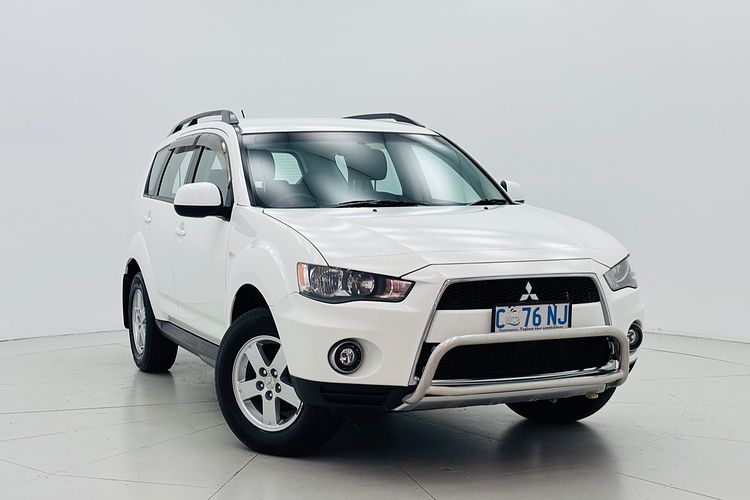 2011 Mitsubishi Outlander LS ZH