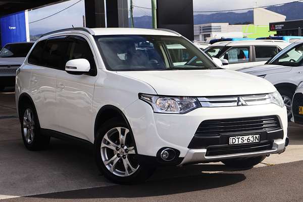 2014 Mitsubishi Outlander LS ZJ