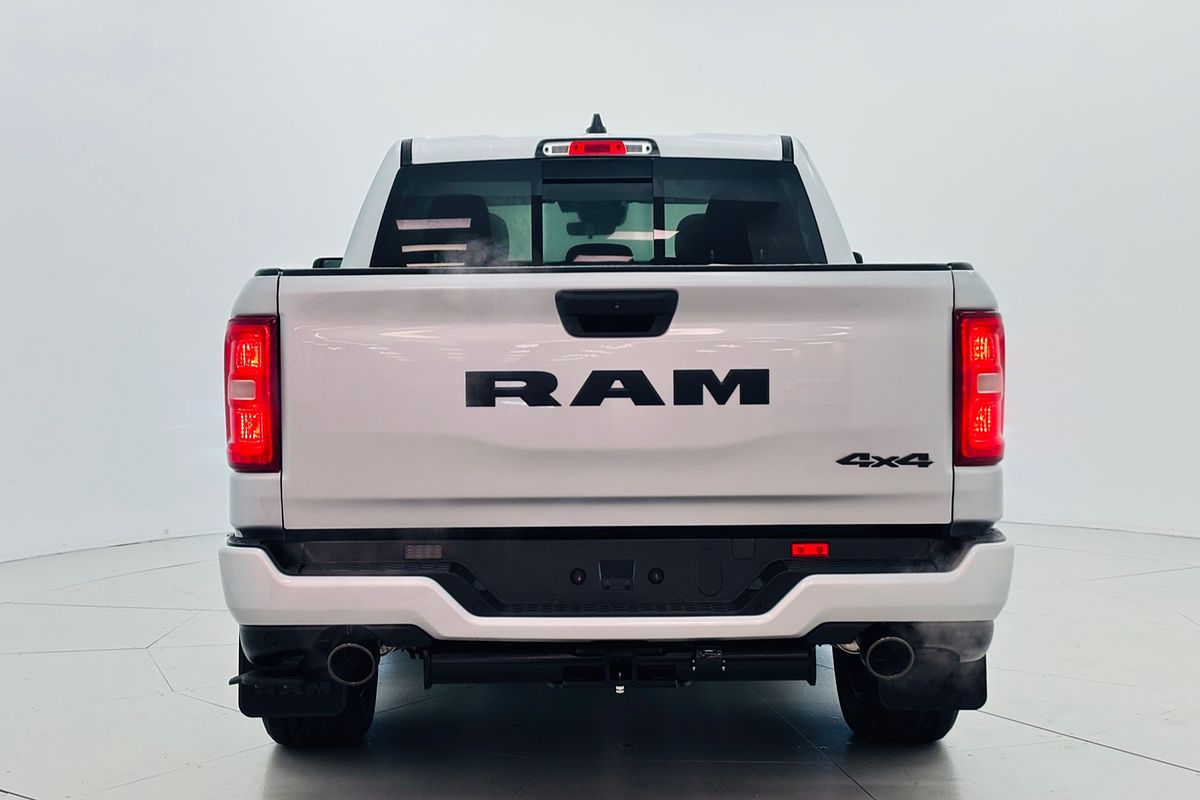 2026 Ram Trucks 1500 Express Black Edition Crew Cab (DT6L9821D.26)
