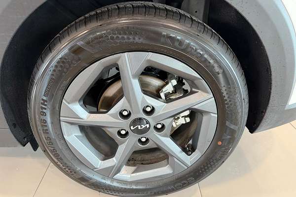 2025 Kia K4 S CL4m thumb-6
