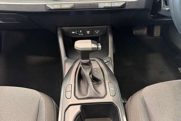 2025 Kia K4 S CL4m thumb-24