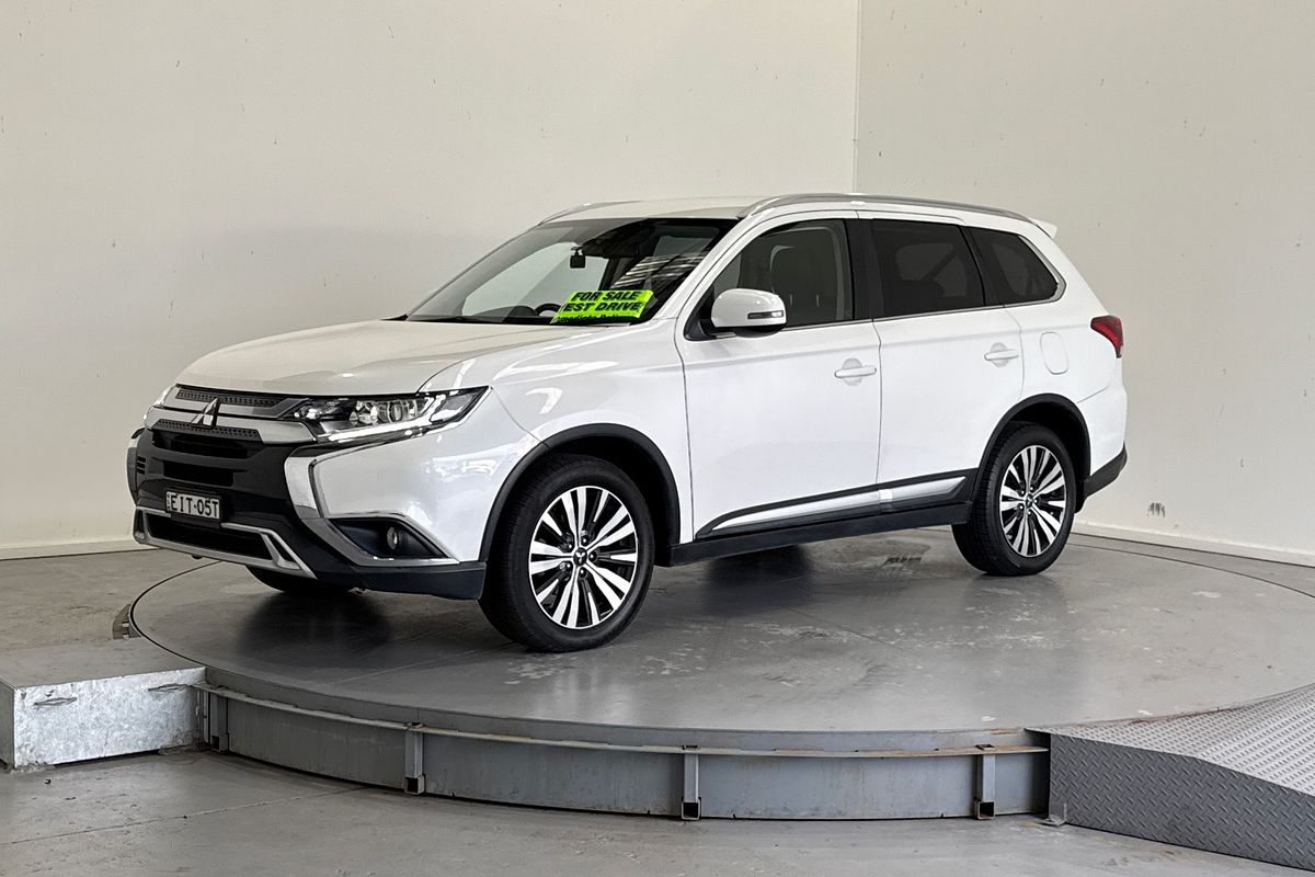 2018 Mitsubishi Outlander LS 7 SEAT (AWD) ZL MY19
