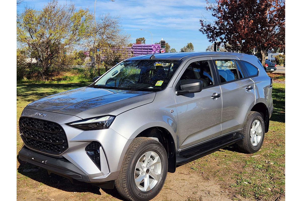 2026 Isuzu MU-X LS-M