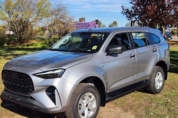 2026 Isuzu MU-X LS-M