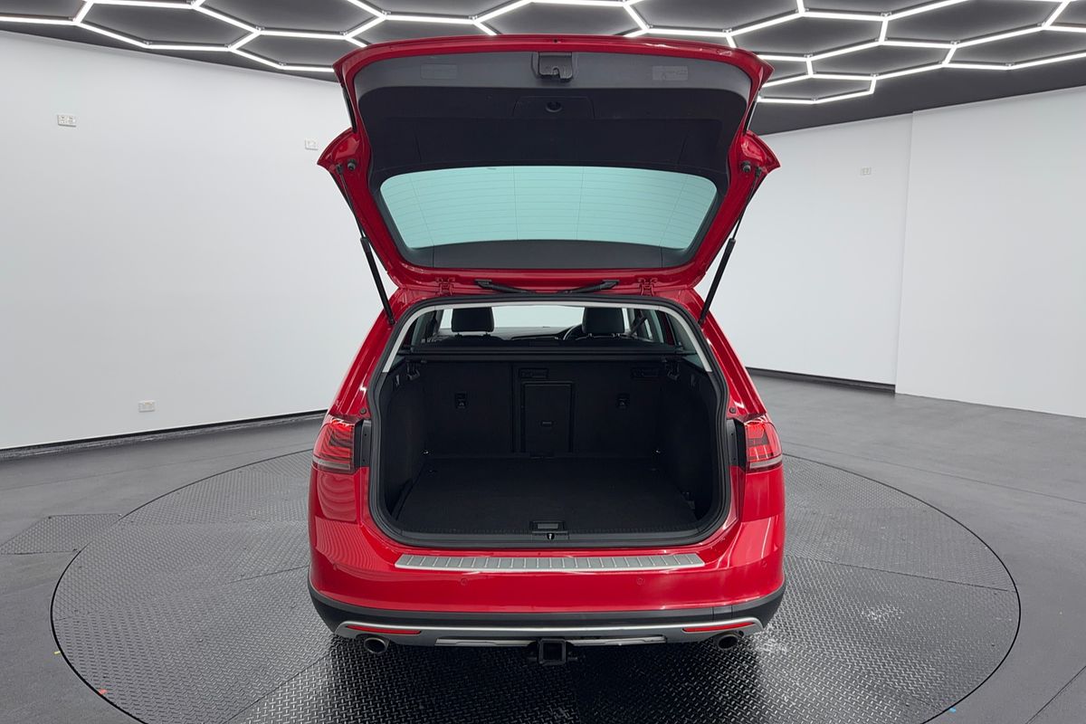 2015 Volkswagen Golf Alltrack 132TSI 7