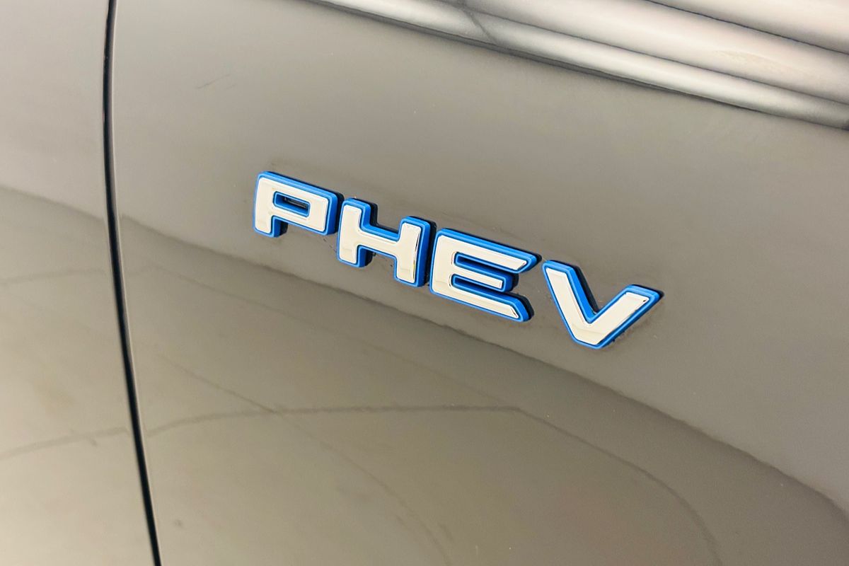 2025 GWM Cannon Ute  Alpha  PHEV Ultra 4x4 (ALULTDCU9AV4A)
