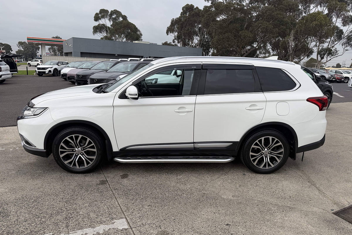 2017 Mitsubishi Outlander LS ZK