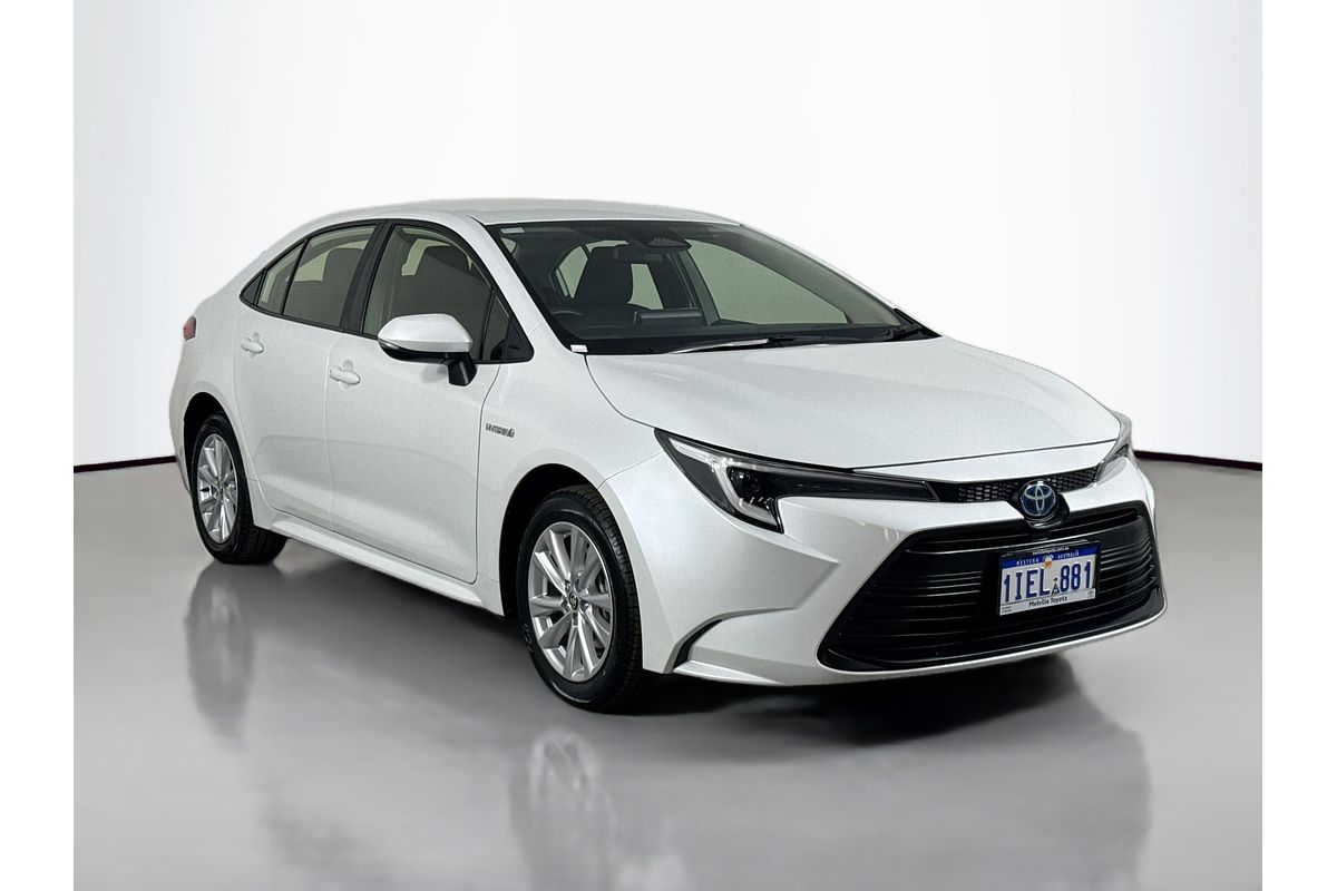 2024 Toyota Corolla Sedan 1.8L Hyb CVT Ascent Sport
