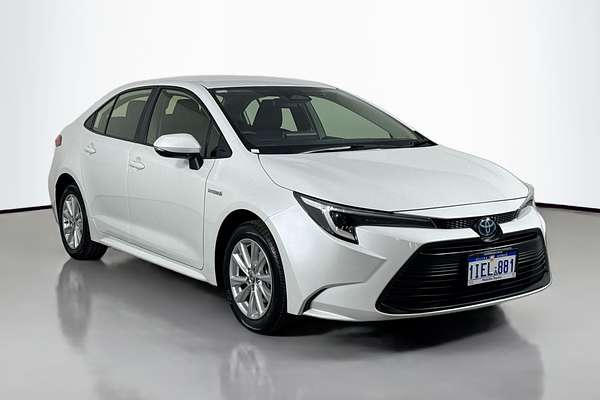 2024 Toyota Corolla Sedan 1.8L Hyb CVT Ascent Sport