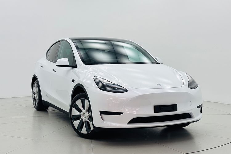 2023 Tesla Model Y Rear-Wheel Drive
