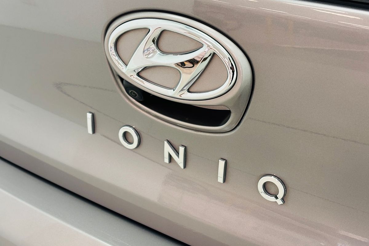 2022 HYUNDAI IONIQ HYBRID PREMIUM 6 SP AUTO DUAL CLUTCH 4D HATCHBACK 4CYL