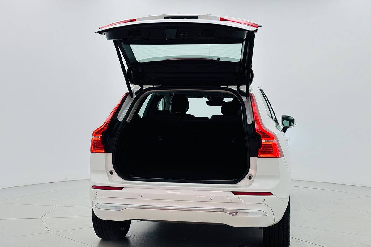 2023 VOLVO XC60 ULTIMATE B5 BRIGHT MHEV 8 SP AUTOMATIC 4D WAGON T4
