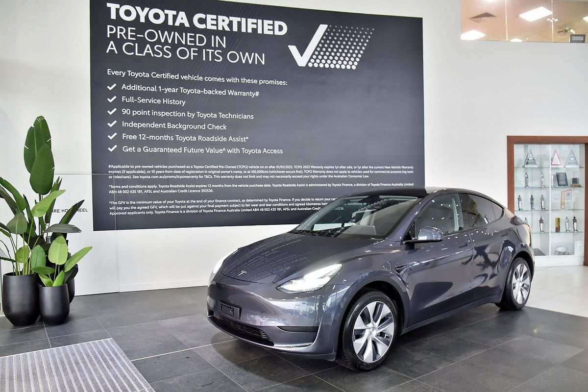 2023 Tesla Model Y Rear-Wheel Drive