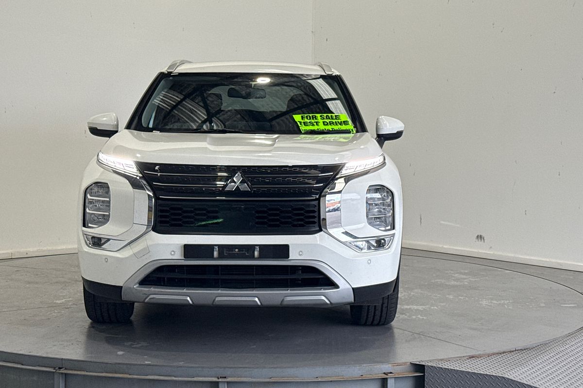 2026 Mitsubishi Outlander ES ZM
