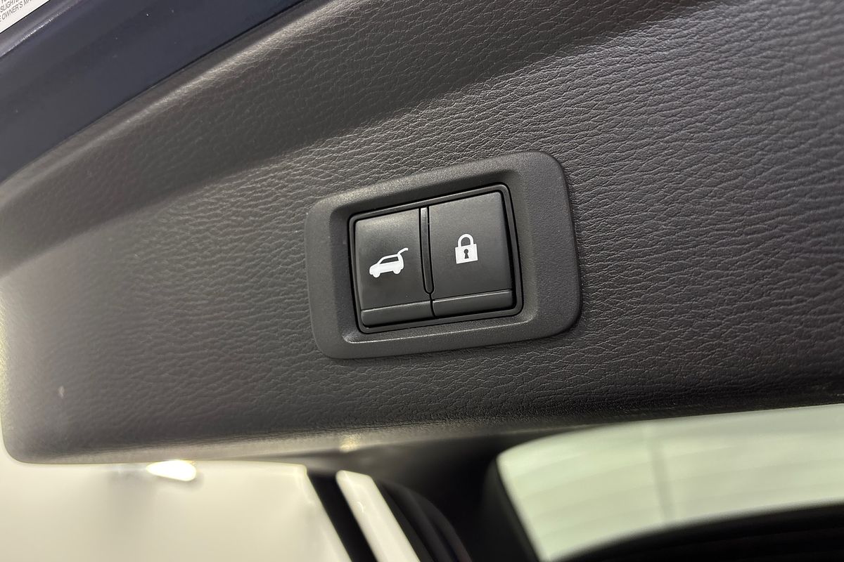 2023 Mitsubishi Outlander Exceed ZM
