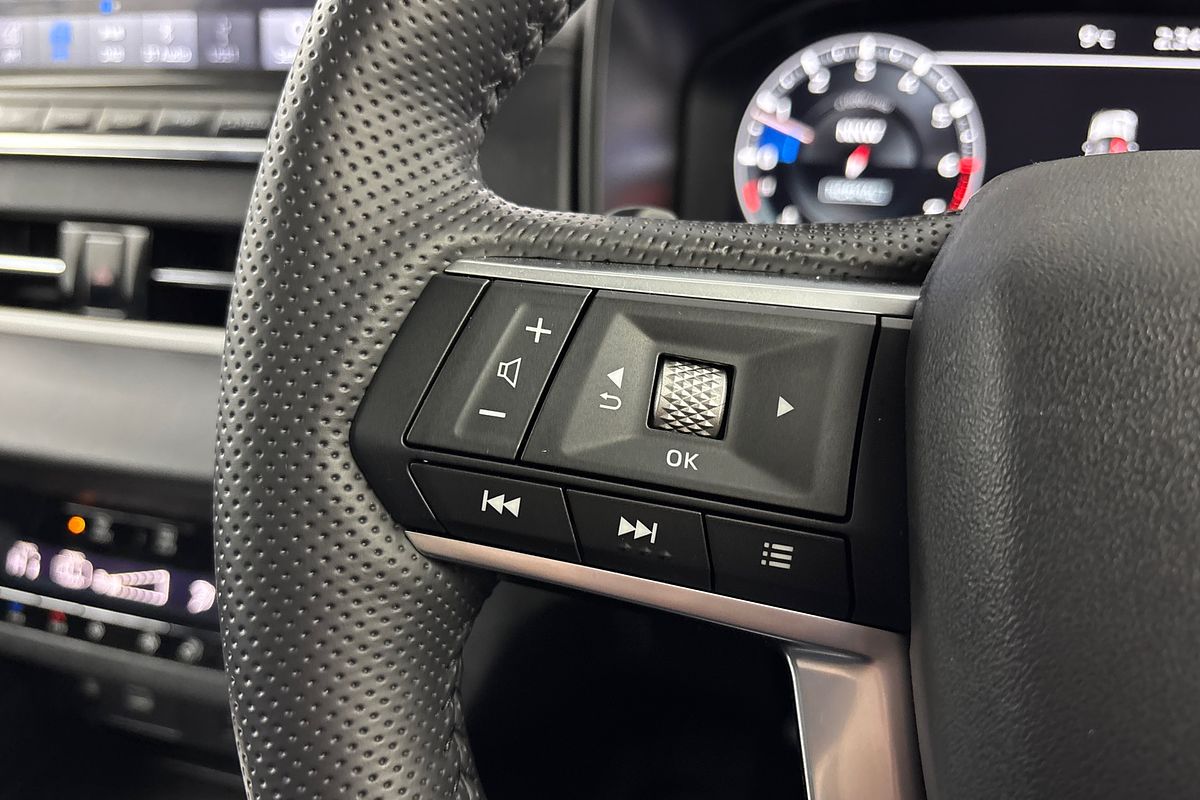 2023 Mitsubishi Outlander Exceed ZM