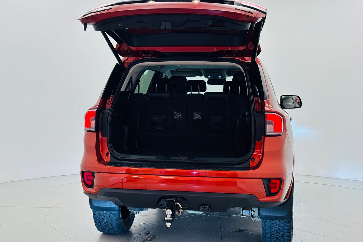 Ford Everest 2022.00 SUV SPORT . 3.0L V6 DSL 10 SPD AUTO 4X4 .