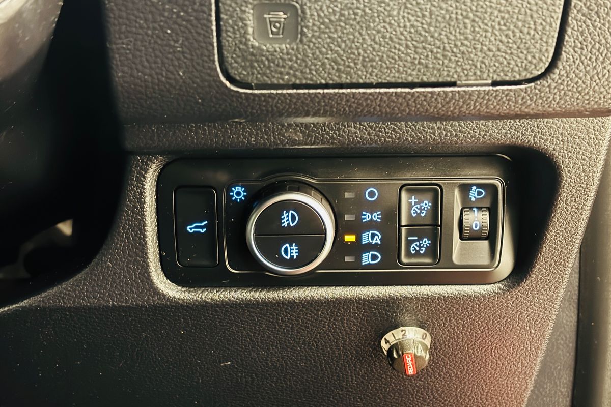 Ford Everest 2022.00 SUV SPORT . 3.0L V6 DSL 10 SPD AUTO 4X4 .