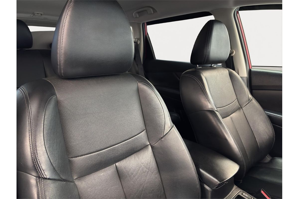 2015 Nissan X-TRAIL ST-L T32