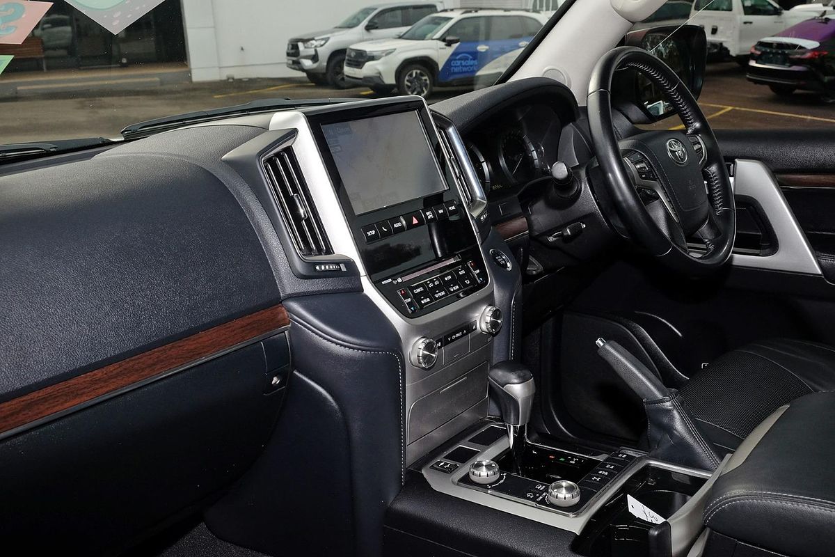2017 Toyota Landcruiser VX VDJ200R