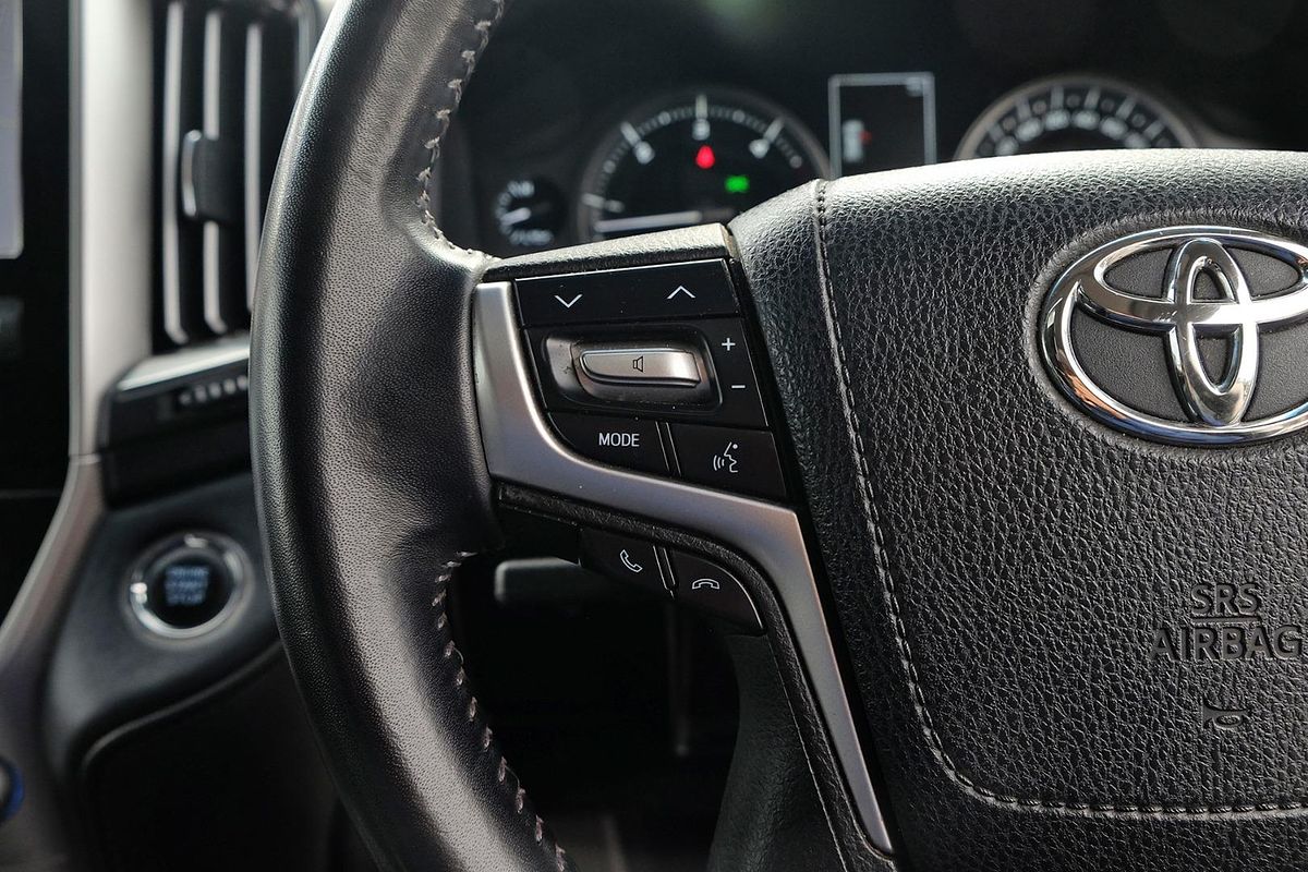 2017 Toyota Landcruiser VX VDJ200R