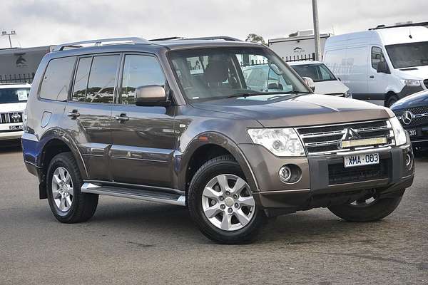 2009 Mitsubishi Pajero GLS NT
