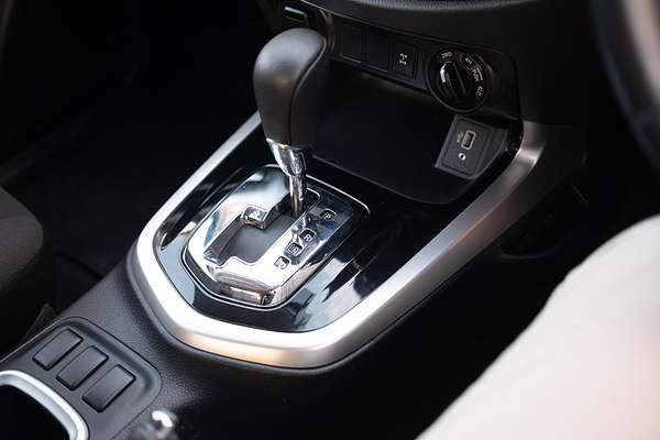 2020 Nissan Navara ST D23 Series 4 4X4 thumb-26
