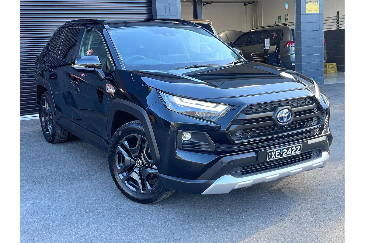 2024 Toyota RAV4 Edge AXAH54R