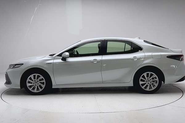 2024 Toyota Camry thumb-4