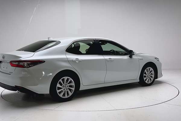 2024 Toyota Camry thumb-7