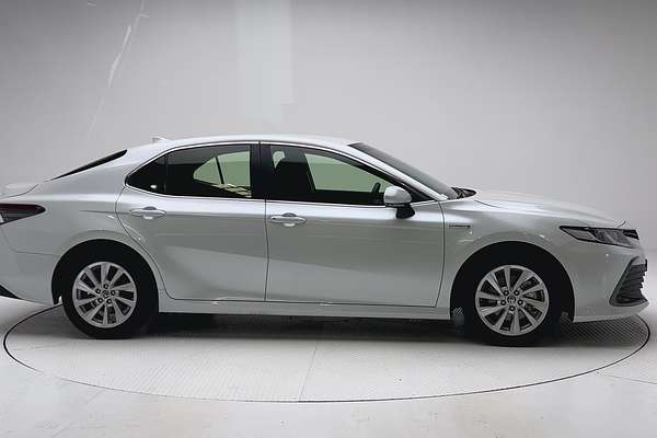 2024 Toyota Camry thumb-8